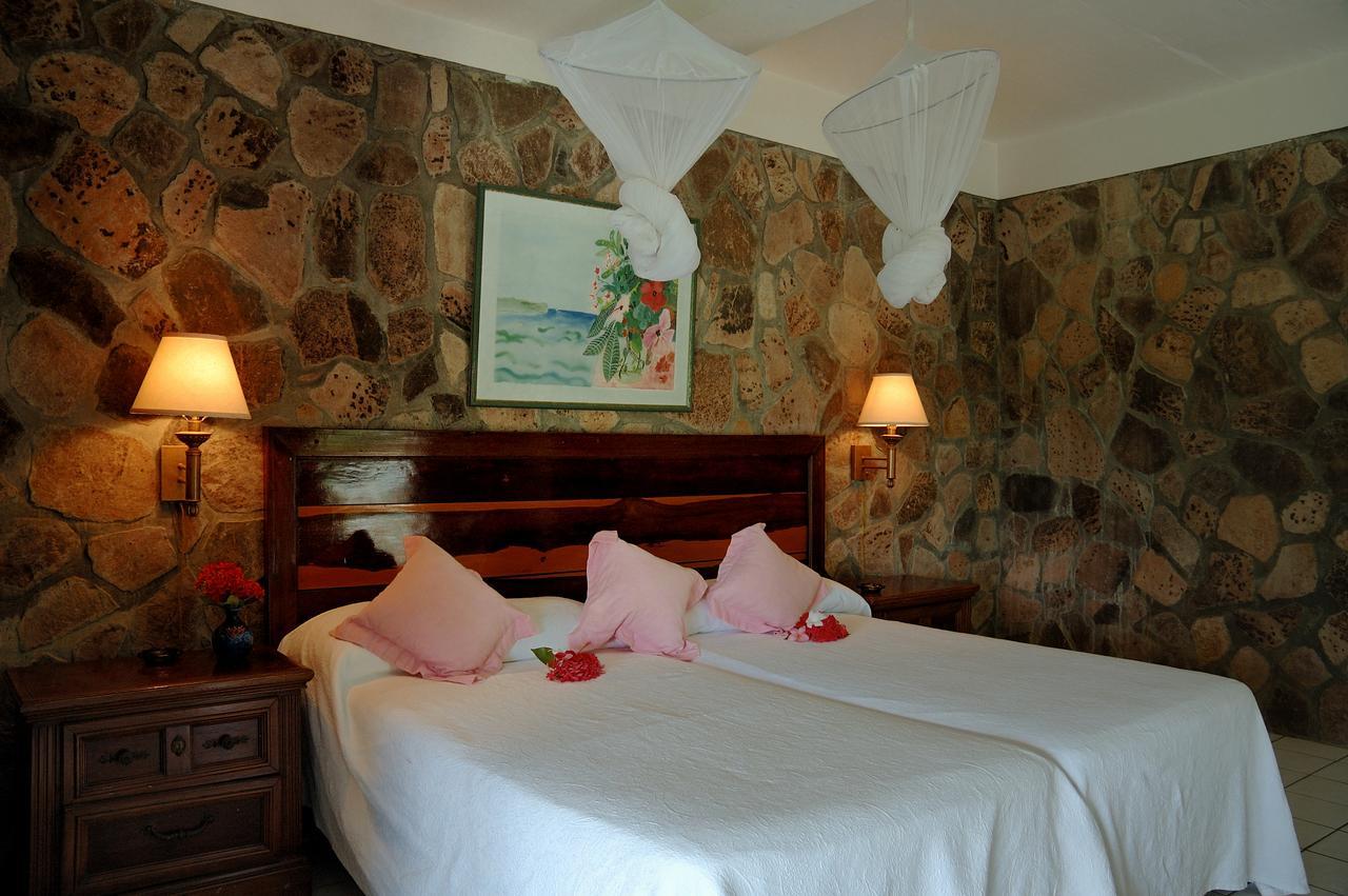 Frangipani Hotel Port Elizabeth Екстериор снимка